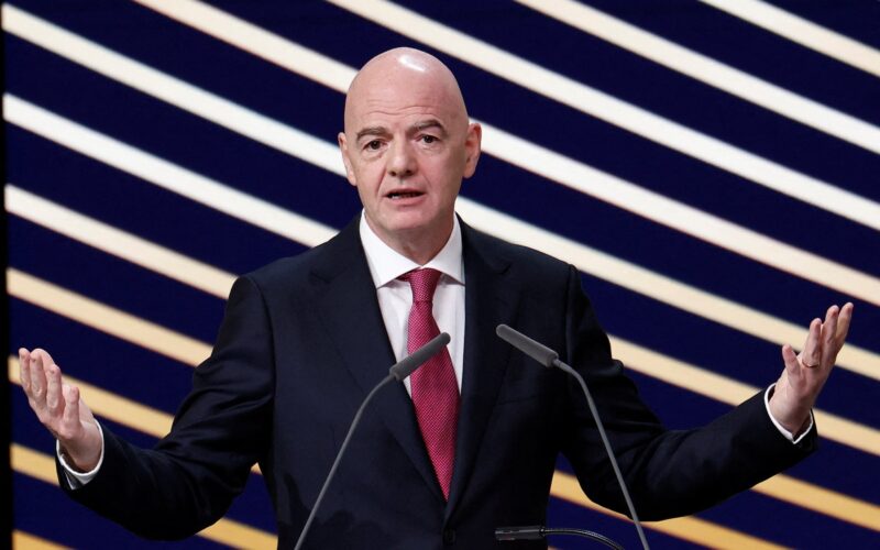 FIFA ta kira taron gaggawa yayin da matsin lamba ke ƙaruwa kan buƙatar tsige Infantino